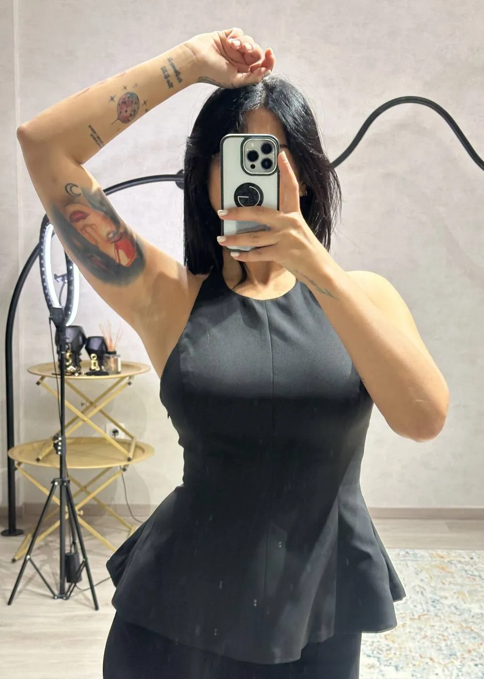 Noir Blouse