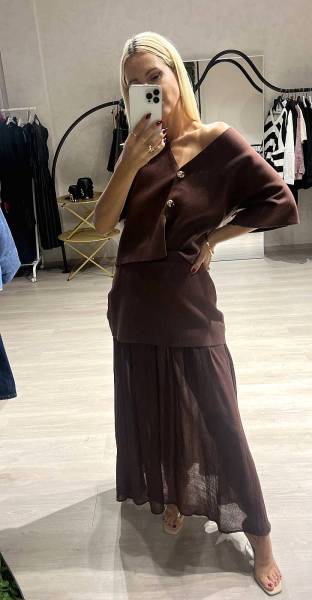 Brown lounge set