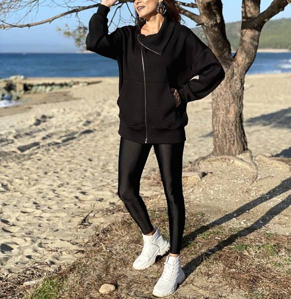 Asymmetric Hoodie- Black